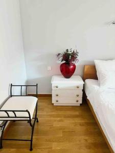 Łóżko lub łóżka w pokoju w obiekcie Apartamento a 2 min de playa
