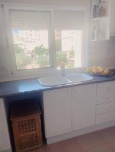 Kuchnia lub aneks kuchenny w obiekcie Apartamento a 2 min de playa