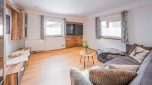 A television and/or entertainment centre at Koasa Appartement