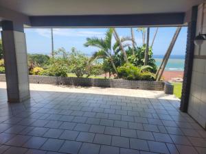 a view of the ocean from the lobby of a house at Beach View in Oslo Beach