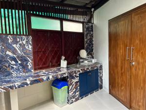 Kuchyň nebo kuchyňský kout v ubytování Cozy villa in Chiangmai old town