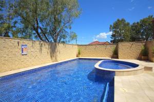 Πισίνα στο ή κοντά στο Sandy Cove Apartment The Entrance 48b +3 φωτογραφίες