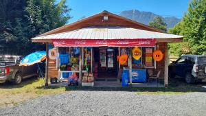Landskap semula jadi dekat dengan chalet