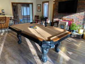 Afbeelding uit fotogalerij van Big House On The Hill in East Stroudsburg