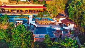 Bazén v ubytování Marqis Sunrise Sunset Resort and Spa nebo v jeho okolí