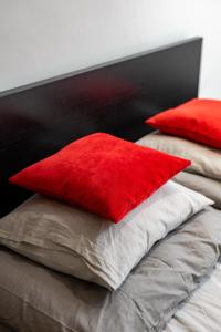 A bed or beds in a room at Little Cola apartment in Dohány street with AC