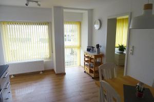 Kuchyň nebo kuchyňský kout v ubytování cozy 3 room Apartment + 5 fotografií