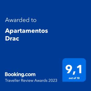 カラ・サンタニーにあるApartamentos Dracの青い文章箱