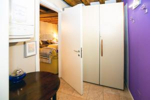 A kitchen or kitchenette at Mazzini Suite