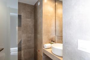 A bathroom at Lines Concept Accommodation