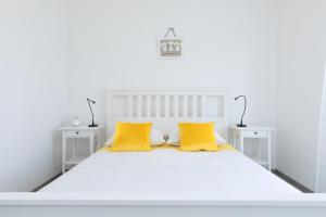 Posteľ alebo postele v izbe v ubytovaní Brand new apartments Viktorija just 250m from the beach!