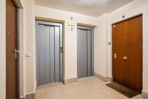 Kép For You Rentals Cozy Apartment TEMPORAL La Vaguada Madrid PMO10 szállásáról Madridban a galériában
