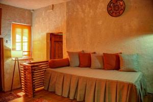 Postel nebo postele na pokoji v ubytování 4 Oda Cave House - Special Class