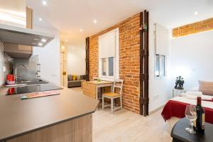 Zdjęcie z galerii obiektu For You Rentals COZY APARTMENT TEMPORAL IN BARRIO SALAMANCA JOG48 w Madrycie