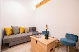 Zdjęcie z galerii obiektu For You Rentals COZY APARTMENT TEMPORAL IN BARRIO SALAMANCA JOG48 w Madrycie