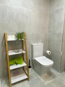 A bathroom at Archeros Oasis