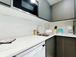 Küche/Küchenzeile in der Unterkunft La Manga Norte Villa - 6509