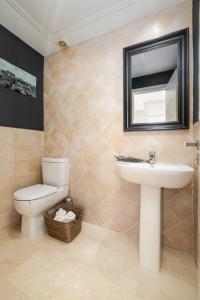 Kúpeľňa v ubytovaní Valle Romano Golf Resort Penthouse Apartmento + 8 fotografií