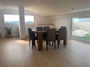 Posedenie v ubytovaní La Pau Apartaments
