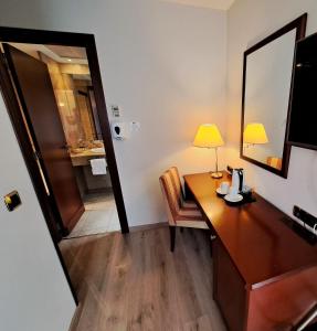 Letto o letti in una camera di Hotel Spa Termes Carlemany