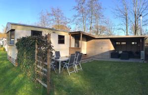 Gallery image of Chalet Buitengewoon in Rijs