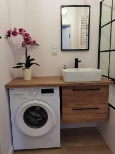 Koupelna v ubytování Apartament AQUA przy Aquaparku w Redzie