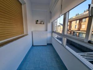Kuchyň nebo kuchyňský kout v ubytování C09A01 Apartamento Somo
