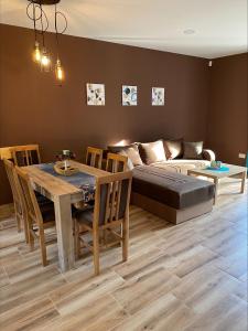 Posezení v ubytování Blue Lagoon Apartments + 94 fotografií