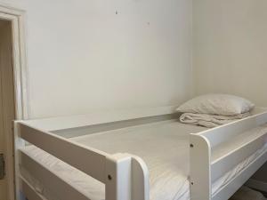 ベオグラードにある市中心，超高速WIFI，免费洗衣机烘干机，8人合住房间床位のギャラリーの写真