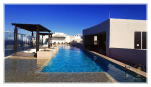 Swimmingpoolen hos eller tæt på Exclusivo Apartamento con vista al Mar - Santa Marta