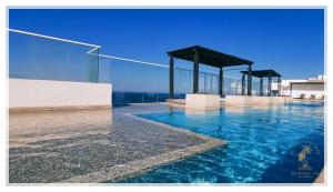 Exclusivo Apartamento con vista al Mar - Santa Marta tesisinde veya buraya yakın yüzme havuzu