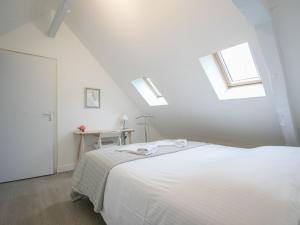 Fotografia z galérie ubytovania Quiet apartment in Bayeux 9km from beach v destinácii Bayeux + 16 fotografií