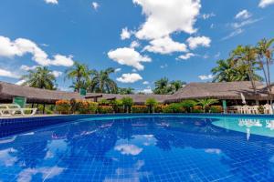 a pool at the resort at Hotel Hot Springs 528 in Caldas Novas