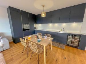 Fotografia z galérie ubytovania Ajaccio: Appartement 2 pièces climatisé avec parking - FR-1-61-605 v destinácii Ajaccio