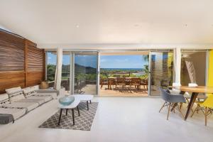 普拉亚弗拉明戈Casa Bahia Sur - Luxury Ocean View 3 Bedroom Home的相册照片