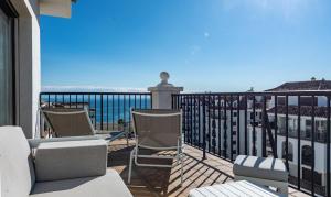 A balcony or terrace at Marina Duquesa 2411 Penthouse