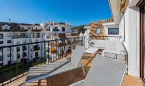 A balcony or terrace at Marina Duquesa 2411 Penthouse