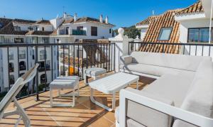 A balcony or terrace at Marina Duquesa 2411 Penthouse