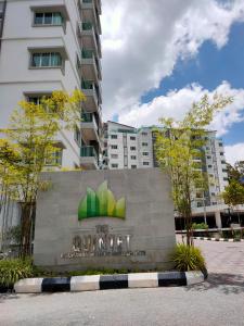 Gedung tempat apartemen berlokasi