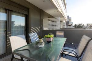 Balkón alebo terasa v ubytovaní TwinStars Superior Apartment