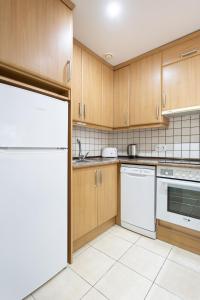 Kuchnia lub aneks kuchenny w obiekcie Balcon de los Gigantes with pool view