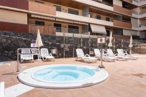 Basen w obiekcie Balcon de los Gigantes with pool view lub w pobliżu