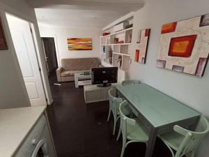 Telewizja i/lub zestaw kina domowego w obiekcie ÁTICO SANTA MARÍA