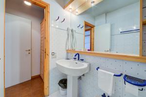 Grange SisesAbeti Ski Apartments的相册照片 更多6张照片