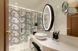 Salle de bains dans l'établissement Eurostars Lisboa Baixa