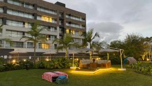 Hotel Lagoon外面的花园