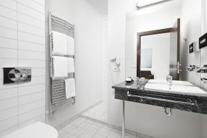 Ένα μπάνιο στο Hotel Kea by Keahotels