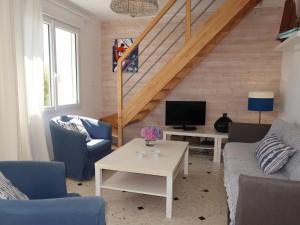 Μια τηλεόραση ή/και κέντρο ψυχαγωγίας στο Holiday Home Partie de pêche by Interhome