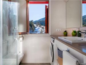 Fotografie z fotogalerie ubytování Apartment Ginesta by Interhome v destinaci La Molina
