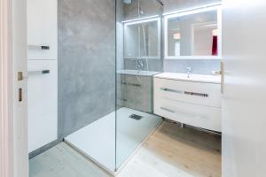Kúpeľňa v ubytovaní Maison pour 6 à Erquy - Piscine collective